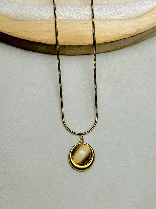 Hazel Blaze Round Pendant